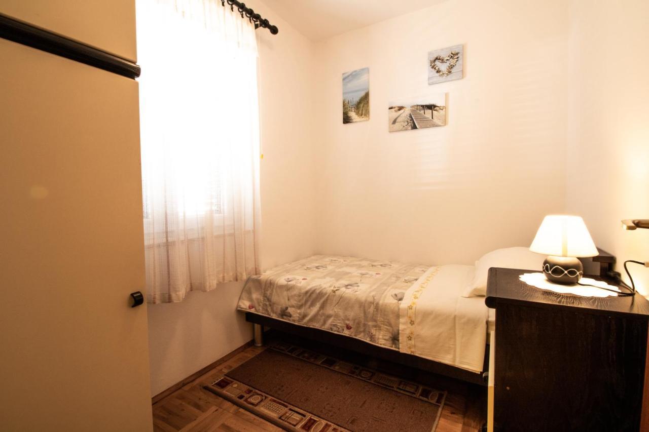 Apartment Mario With Terrace And Sea View Baška Екстериор снимка